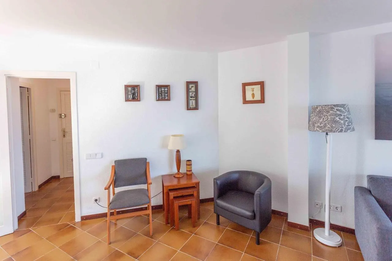 Apartment Primerisima Linea De Mar. Hutg 038644-53 L'Escala